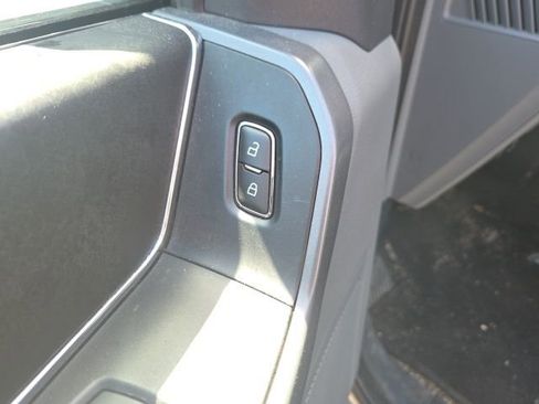 Used 2025 Ford F150 XLT w/ Equipment Group 301A Standard image 19