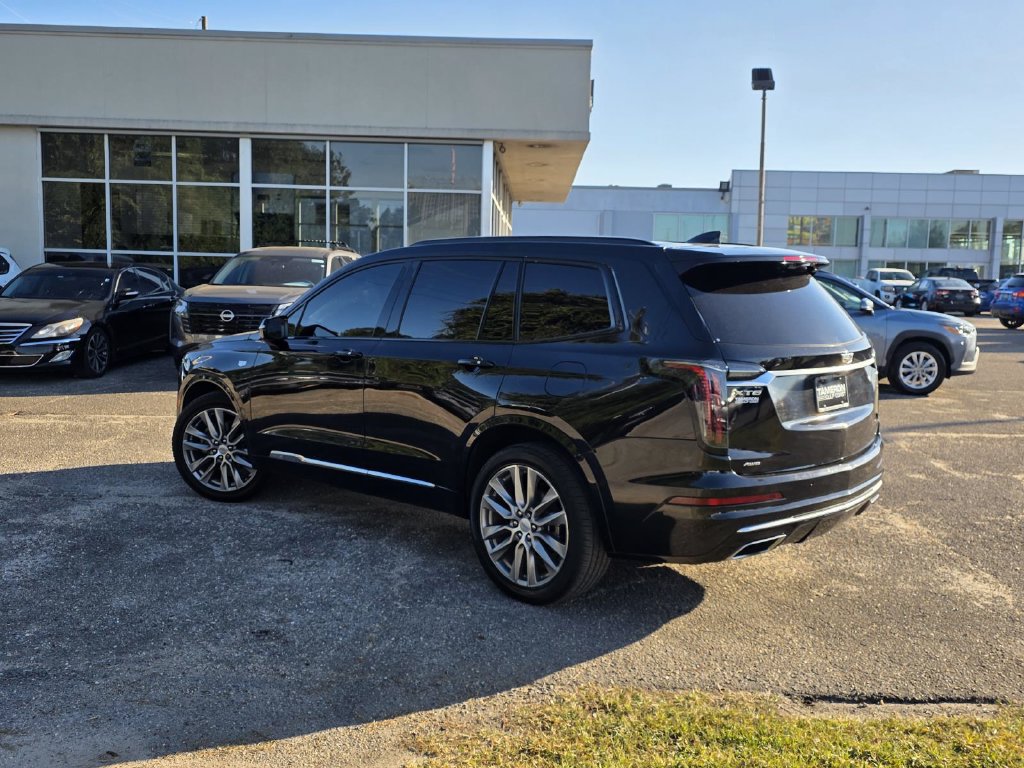 Used 2020 Cadillac XT6 Sport w/ Platinum Package AWD/4WD image 4