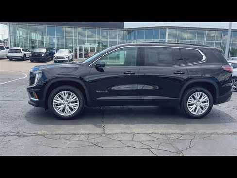 Used 2024 GMC Acadia Elevation w/ LPO, Floor Liner Package FWD image 5