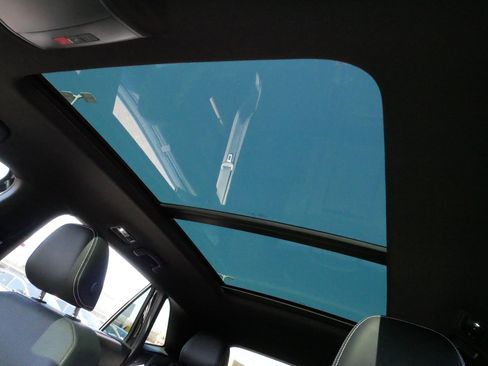 Certified 2023 Volkswagen Atlas Cross Sport SEL Premium R-Line image 31