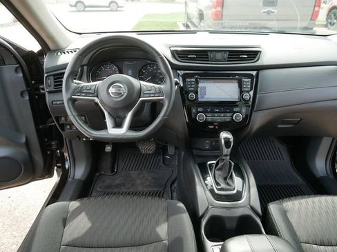 Used 2017 Nissan Rogue SV AWD/4WD image 21