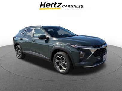 Used 2025 Chevrolet Trax LT
