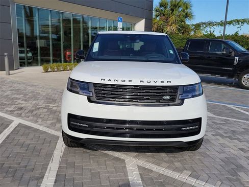 New 2026 Land Rover Range Rover SE image 8