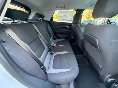 New 2026 Chevrolet TrailBlazer LT w/ LT Cold Weather Package AWD/4WD image 35
