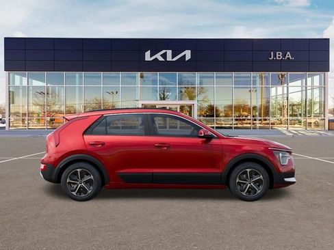 New 2026 Kia Niro EX FWD image 7