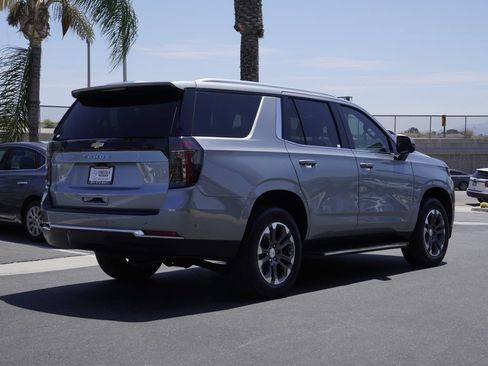 Used 2025 Chevrolet Tahoe LS AWD/4WD image 4