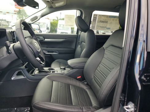 New 2025 Ford Ranger Lariat w/ FX4 Off-Road Package image 10