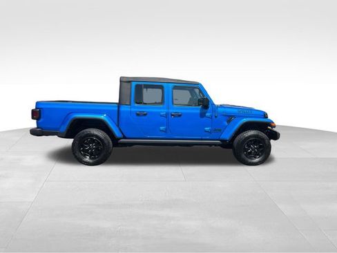 Used 2021 Jeep Gladiator Sport AWD/4WD image 4