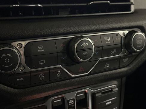 New 2026 Jeep Gladiator Willys image 15