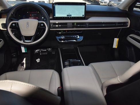 New 2026 Lincoln Corsair Grand Touring image 16