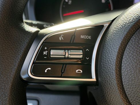 Certified 2023 Kia Seltos LX AWD/4WD image 42