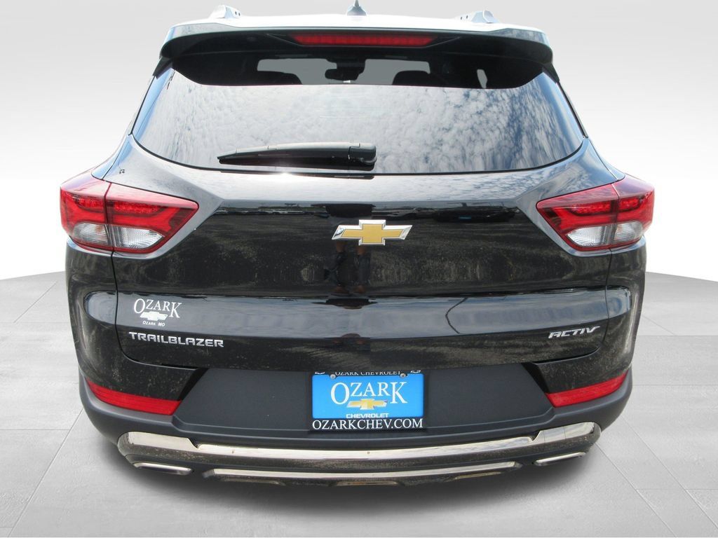 Certified 2023 Chevrolet TrailBlazer ACTIV w/ Convenience Package FWD image 4