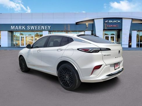 Used 2025 Buick Envista Avenir FWD image 29