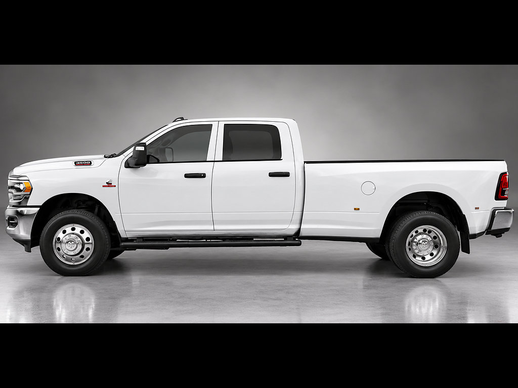 Used 2025 RAM 3500 Tradesman AWD/4WD image 6