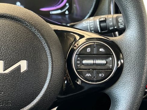 Used 2025 Kia Soul S FWD image 27