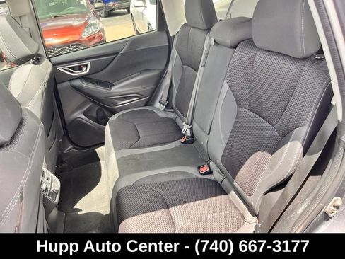 Used 2021 Subaru Forester Premium AWD/4WD image 9