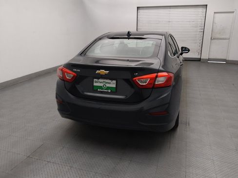Used 2017 Chevrolet Cruze LT w/ Sun And Sound Package FWD image 7
