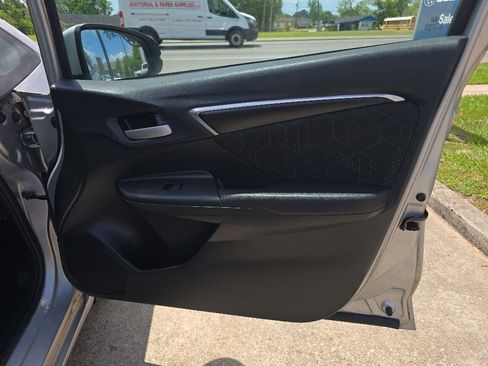 Used 2015 Honda Fit EX image 32