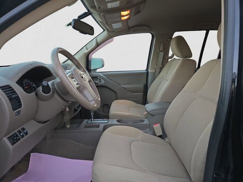 Used 2019 Nissan Frontier SV w/ Value Truck Package image 10