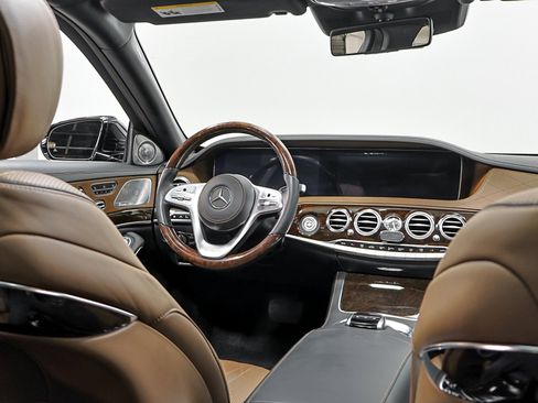 Used 2019 Mercedes-Benz Maybach S 560 4MATIC image 61