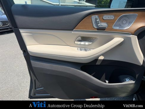 Certified 2020 Mercedes-Benz GLS 450 4MATIC image 16