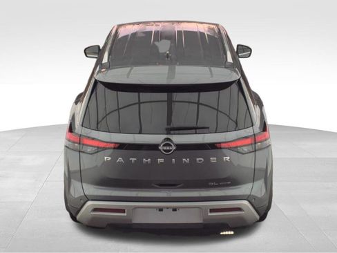 Used 2025 Nissan Pathfinder SL w/ Cargo Package image 6