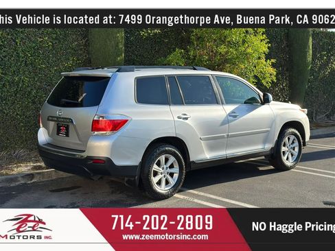 Used 2011 Toyota Highlander 2WD w/ Tech Pkg image 7