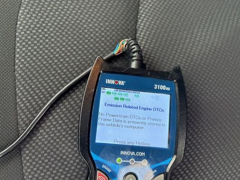 Used 2014 Nissan Rogue S w/ Convenience Package AWD/4WD image 10