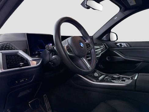 Used 2025 BMW X5 M60i AWD/4WD image 10