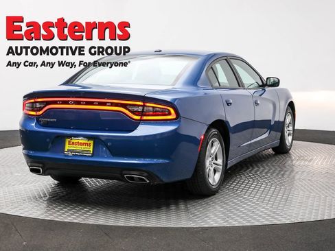 Used 2021 Dodge Charger SXT w/ Leather Interior Group image 5