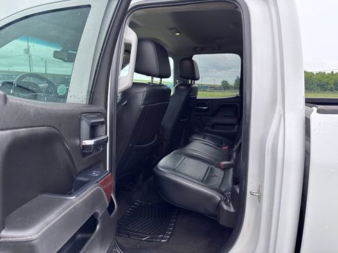 Used 2016 GMC Sierra 2500 SLT w/ Suspension Package, Off-Road AWD/4WD image 26