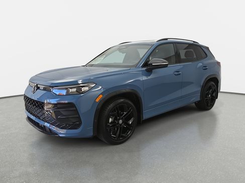 New 2026 Volkswagen Tiguan SE R-Line image 7