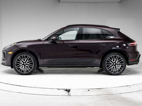 Certified 2026 Porsche Macan AWD/4WD image 2