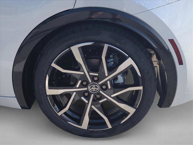 New 2026 Toyota Prius Plug-In Hybrid FWD image 29