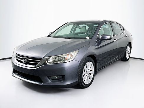 Used 2015 Honda Accord Touring image 3