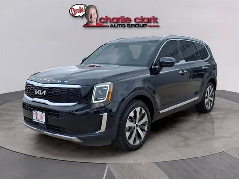 Used 2022 Kia Telluride S image 1