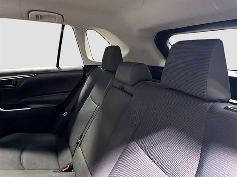 Used 2020 Toyota RAV4 LE image 23