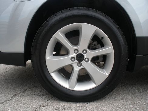 Used 2013 Subaru Outback 2.5i Premium AWD/4WD image 37