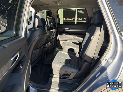 Certified 2023 Kia Telluride EX w/ EX Captain's Chair Package image 25