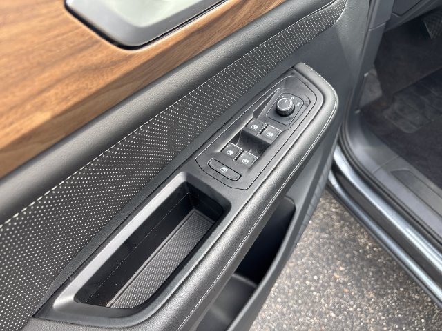 Certified 2025 Volkswagen Atlas SE AWD/4WD image 13