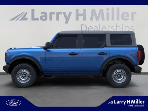 New 2025 Ford Bronco 4-Door image 3