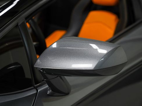 Used 2015 Lamborghini Aventador LP 700-4 image 19