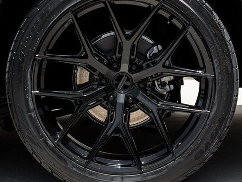 Used 2025 Cadillac Escalade ESV Sport w/ Touring Package image 7