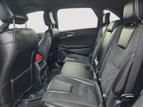 Used 2021 Ford Edge ST image 12