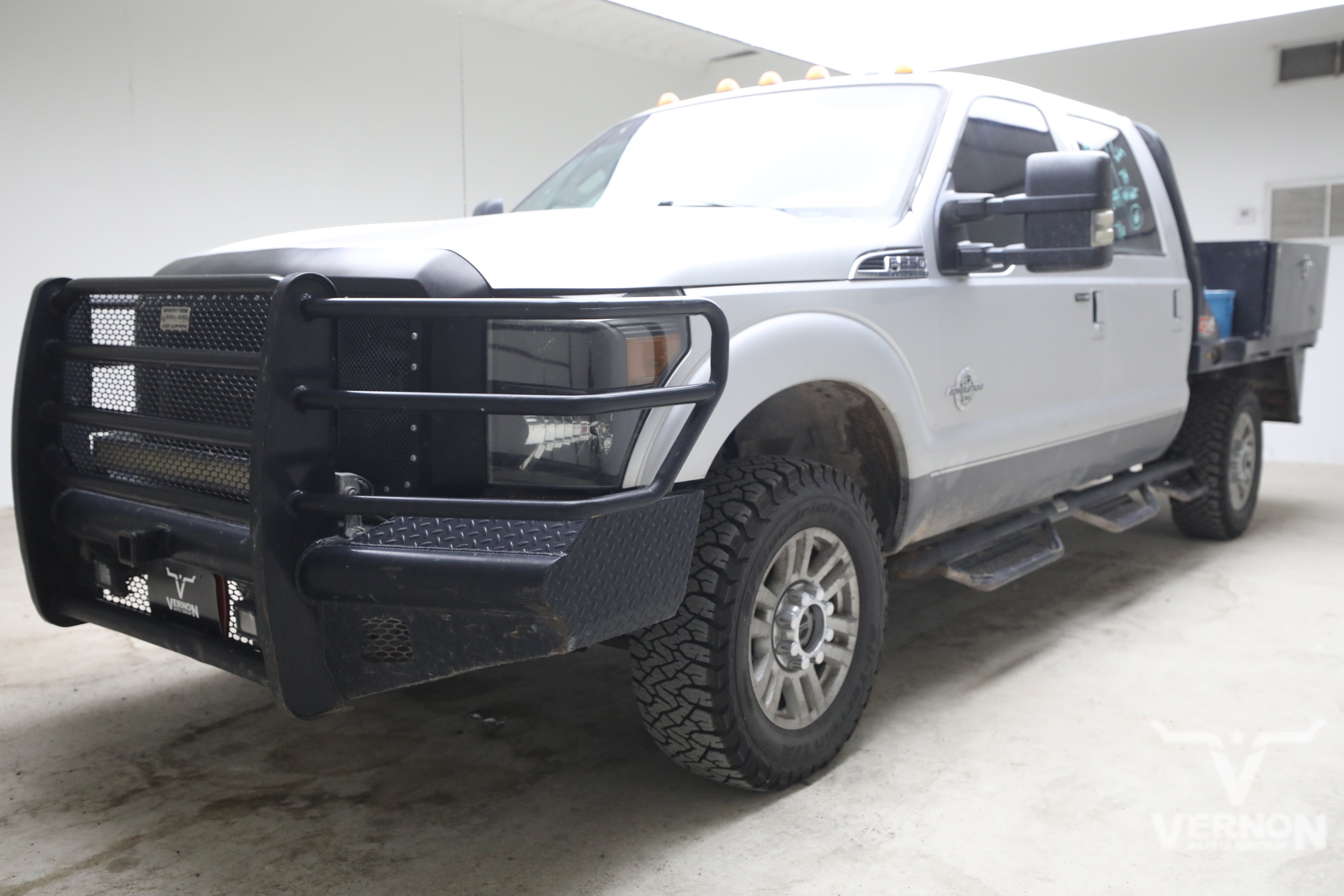 Used 2011 Ford F250 Lariat w/ Lariat Interior Pkg AWD/4WD image 1