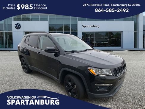 Used 2019 Jeep Compass Altitude image 1