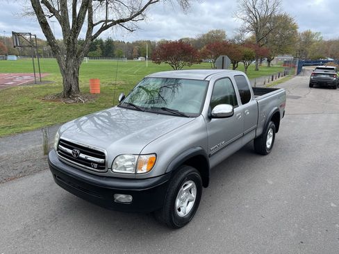 Used 2002 Toyota Tundra SR5 image 4