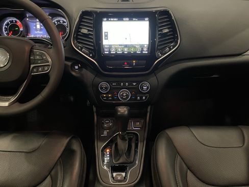 Used 2022 Jeep Cherokee Limited w/ Elite Package AWD/4WD image 17