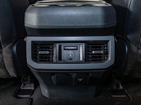 Used 2023 Ford F250 Lariat w/ Lariat Ultimate Package image 21