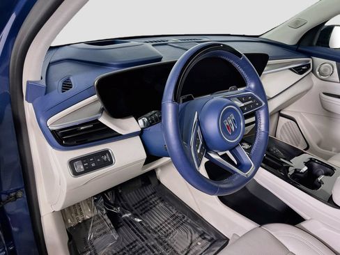 Certified 2025 Buick Enclave Avenir w/ Super Cruise Package AWD/4WD image 8